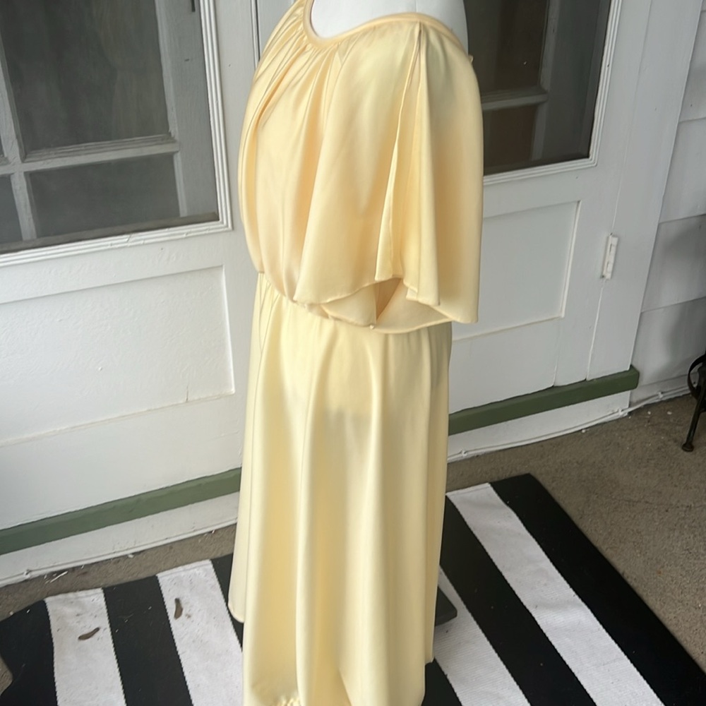 VTG 70s Yellow Dress with Flutter Sleeves - Picture 2 of 15